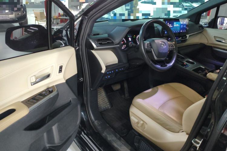 Used Toyota Granvia 2022 2.5L Hybrid Prestige Edition