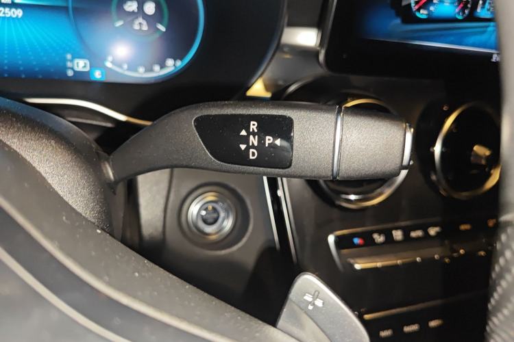 Used Mercedes-Benz C-Class 2020 Restyled C 260 L Sport Edition Gear Lever