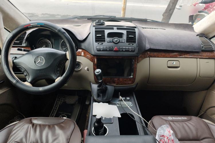 Used Mercedes-Benz Viano 2010 2.5L Prestige Edition