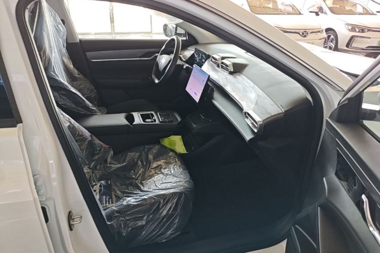 Used Dongfeng Aeolus SKY EV01 2025 530 km AIR Elite Edition
