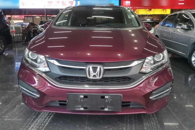 Used Honda Jade 2017 1.8L automatic Comfort version 5 seats
