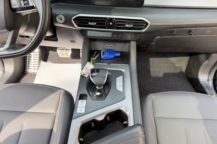 Used JETOUR X90 PLUS 2023 1.6TD DCT Villa 5-Seater Gear Lever