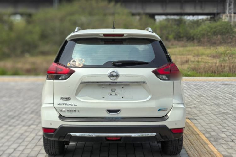 Used Nissan X-Trail 2017 2.5L CVT Luxury Edition 4WD
