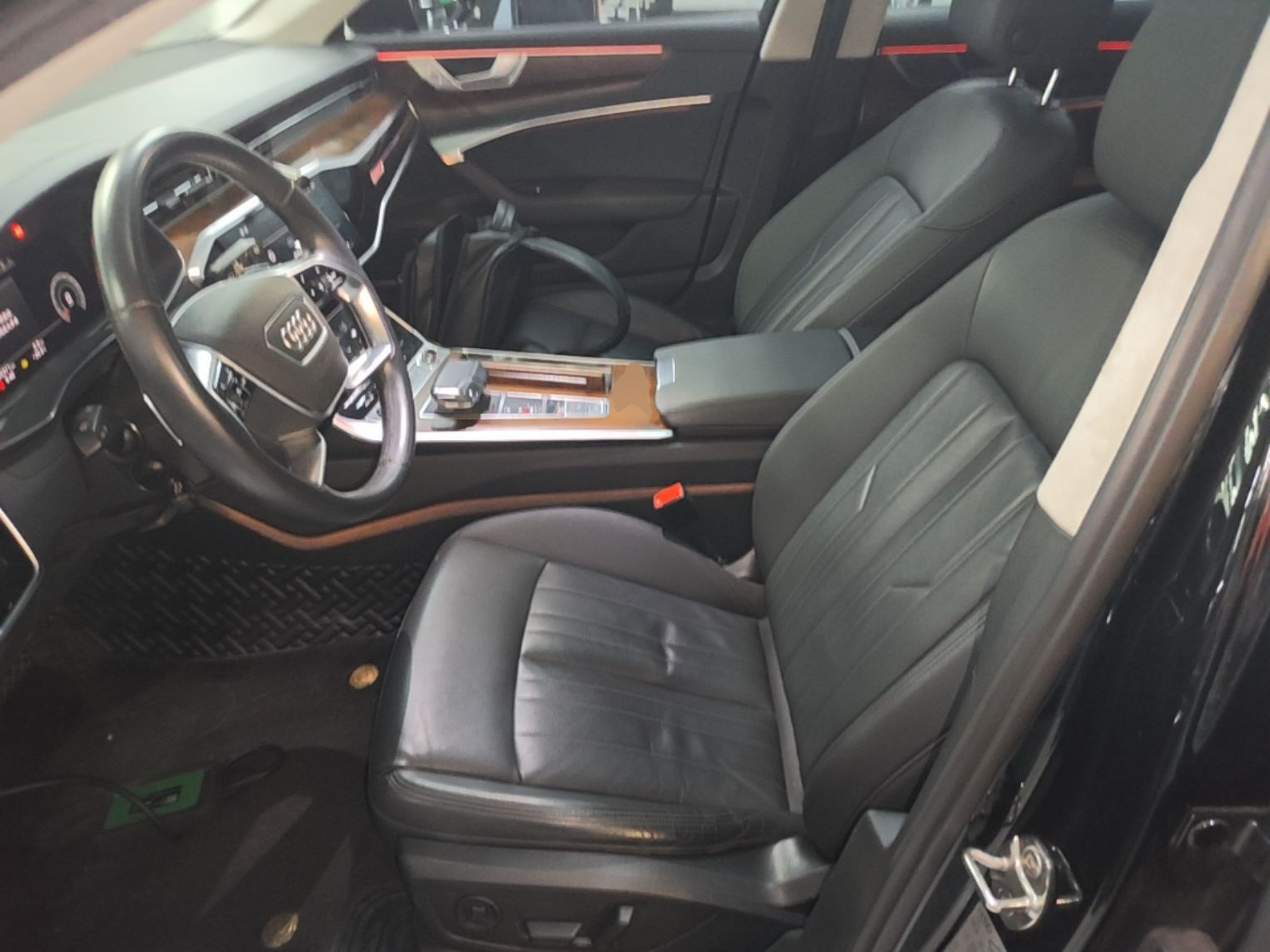 Interior delantero