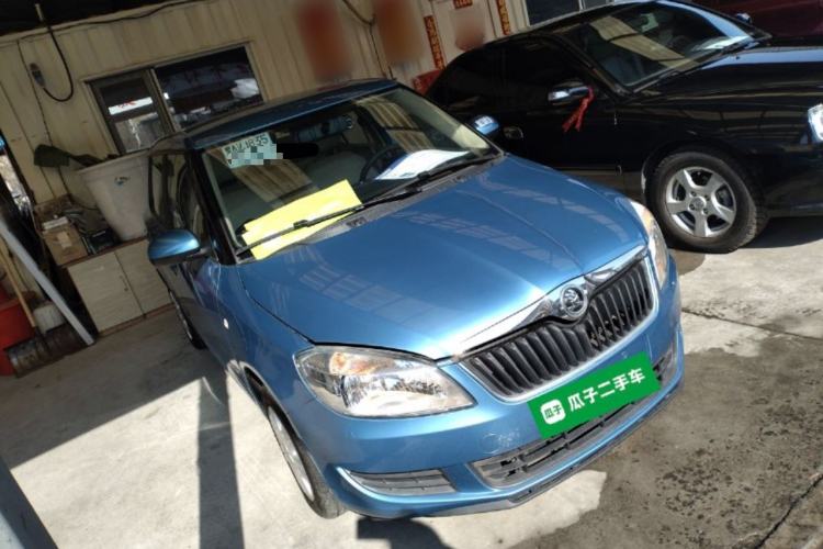 Used Skoda Fabia 2014 1.4L Automatic Crystal Edition