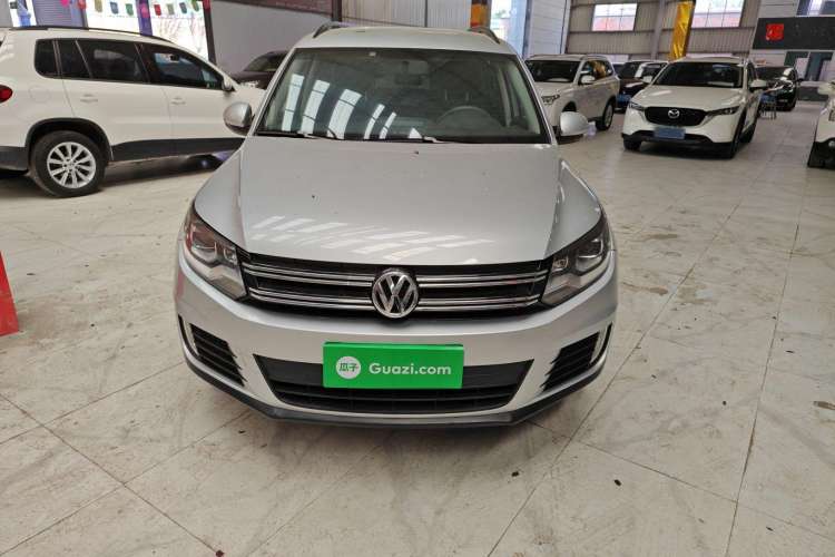 Used Volkswagen Tiguan L 2013 1.8TSI Manual Two-Wheel Drive Trend Edition