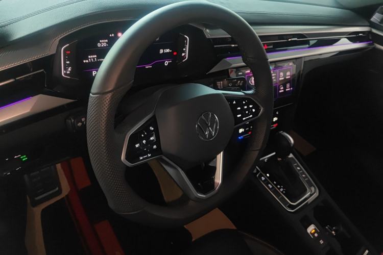 Used Volkswagen FAW-Volkswagen CC 2025 380TSI Striking All-Inclusive Edition Center Console