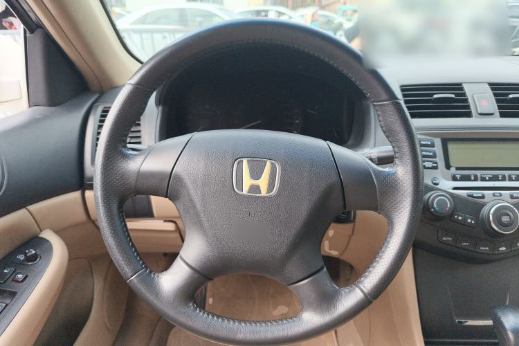Used Honda Accord 2006 2.0L standard version
