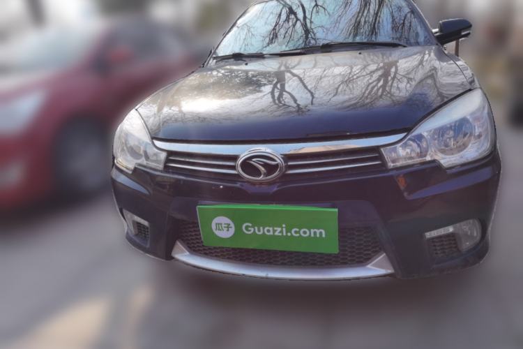 Used Soueast V3 Lingyue 2011 Revised Version 1.5L Manual – Style Edition
