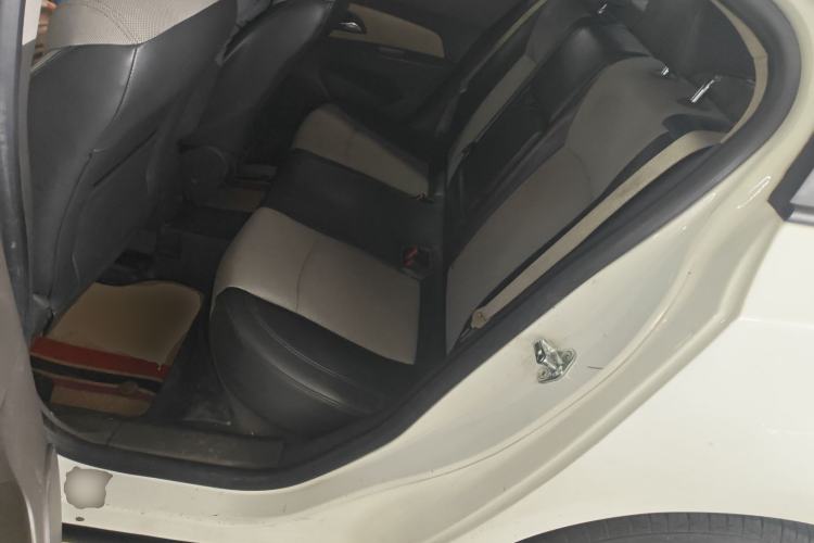 Used Chevrolet Cruze 2015 1.5L Classic SE AT Left Rear Seat