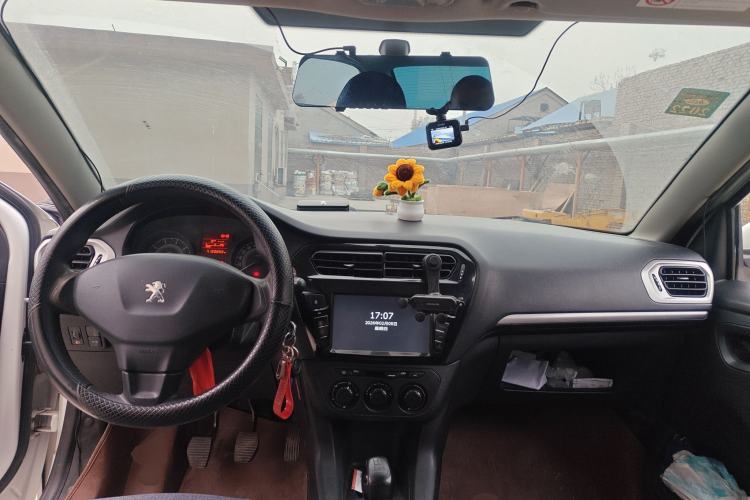 Used Peugeot 301 2014 1.6L Manual Comfort Edition
