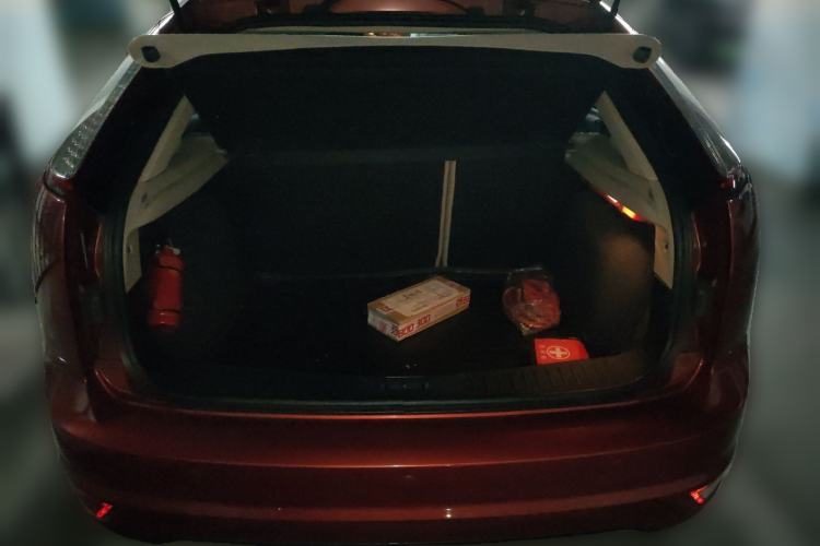 Used Ford Focus 2013 Hatchback Classic 1.8L Automatic Fashion Edition Trunk