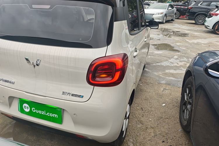 Used Wuling Hongguang MINIEV 2025 Four-Door Version Zhenxiang+ Edition Exterior 3