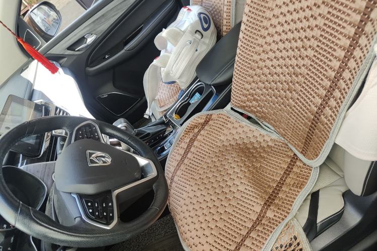 Used Baojun 730 2017 1.5T DCT Flagship Model 7 Seats China V Emission Standard Left Front Seat