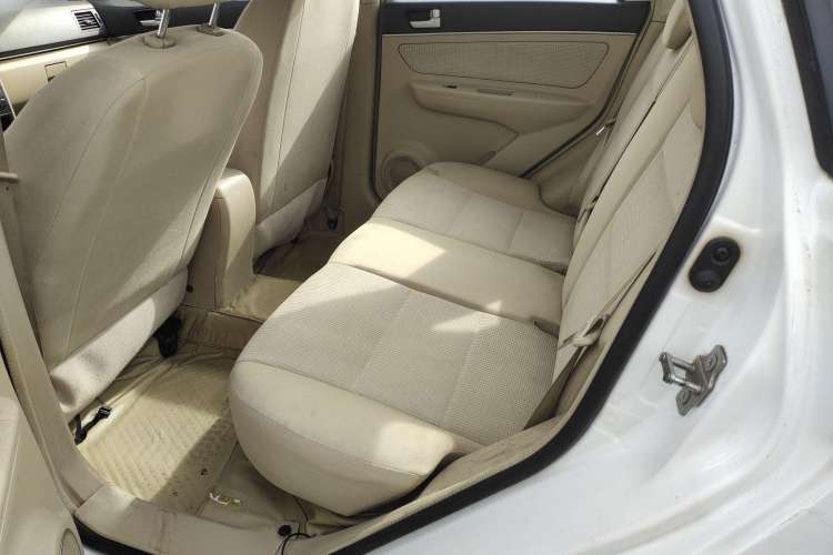 Used BAIC E Series 2013 Sedan 1.3L Manual Lotte Edition