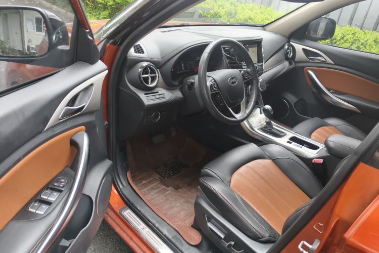 Used BYD Song 2016 2.0TID Automatic Prestige Edition Driver Seat