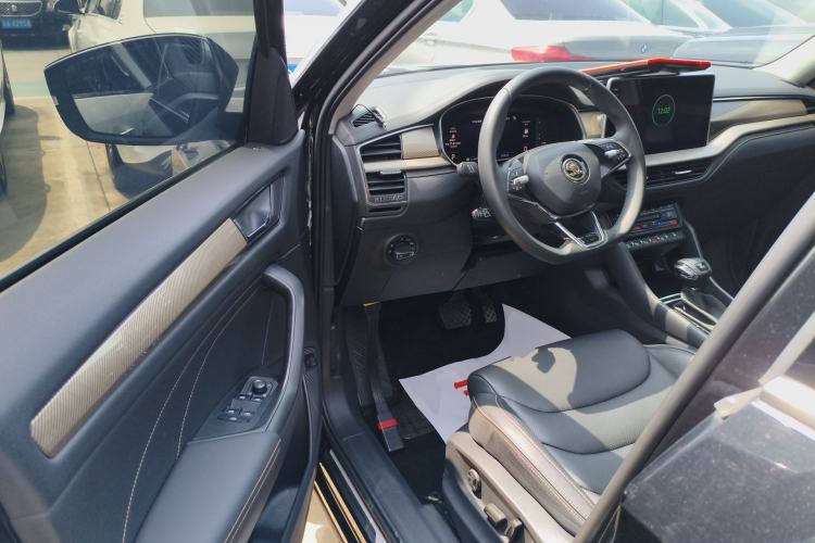 Used Skoda Kodiaq 2023 TSI330 5-Seater Two-Wheel-Drive Luxury Edition Driver Seat