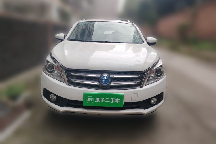 Used Venucia T70 2015 2.0L CVT Smart Edition
