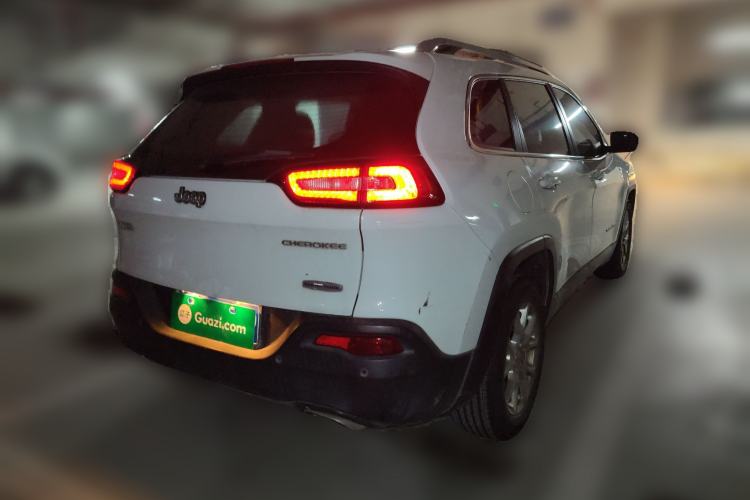 Used Jeep Cherokee 2016 2.4L Leading Edition