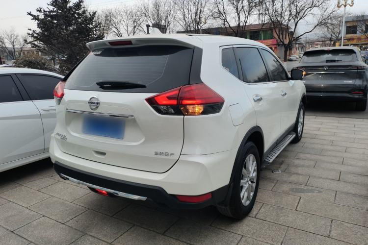 Used Nissan X-Trail 2022 2.0L Two-Wheel Drive Smart Connect Premium Edition