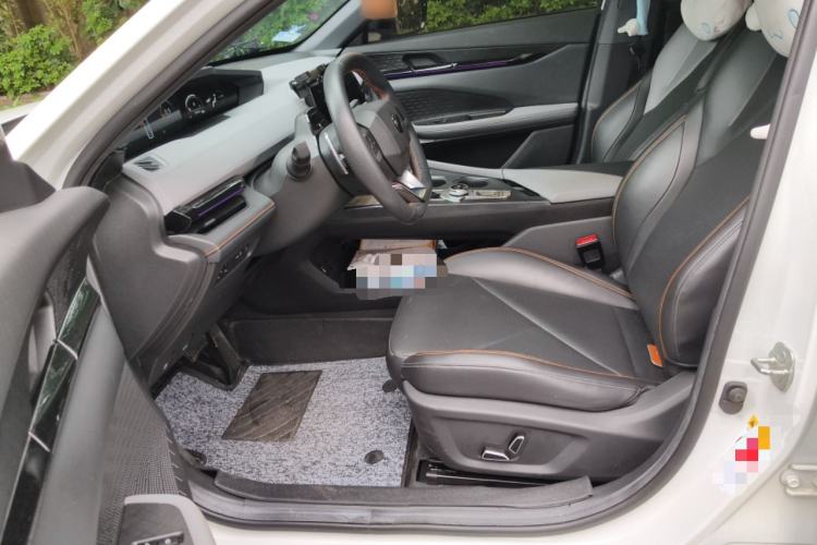 Used CHANGAN UNI-V 2022 1.5T Prestige Version
