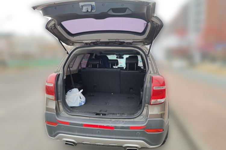 Used Chevrolet Captiva 2015 2.4L 4x4 Flagship Edition 7-Seater