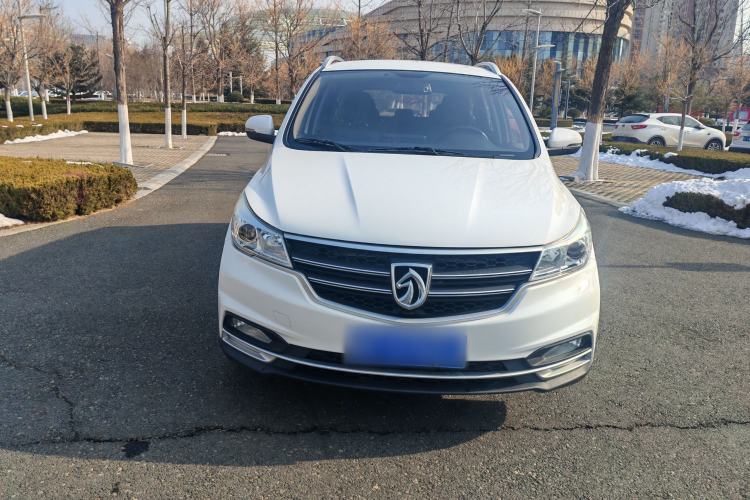 Used Baojun 730 2019 1.5L Manual Fashion Model 7-seater National V