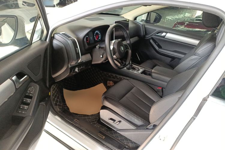 Used BYD Tang 2019 2.0T Automatic SmartConnect Luxury Edition 5 Seats China VI Standard