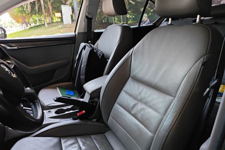 Used Skoda Octavia 2015 1.6L Automatic Yijun Edition Left Front Seat