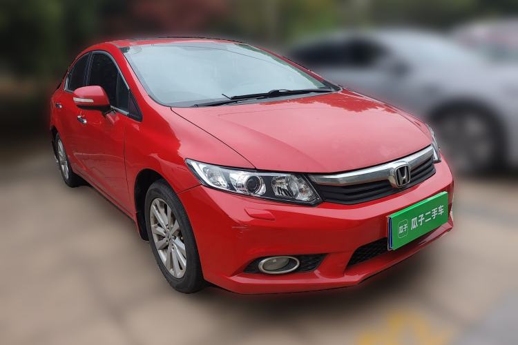 Used Honda Civic 2012 1.8L automatic luxury edition Front Right 45 Deg