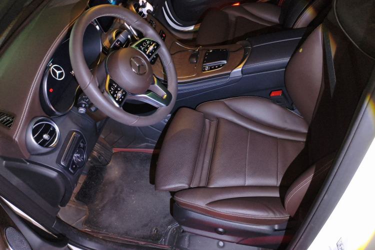 Used Mercedes-Benz GLC 2022 GLC 260 L 4MATIC Luxury Model Left Front Seat