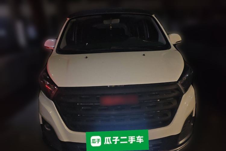 Used Jinbei Gold Hiace M Classic 2023 1.5L Travel Lion Passenger Vehicle 5/6/7 Seats
