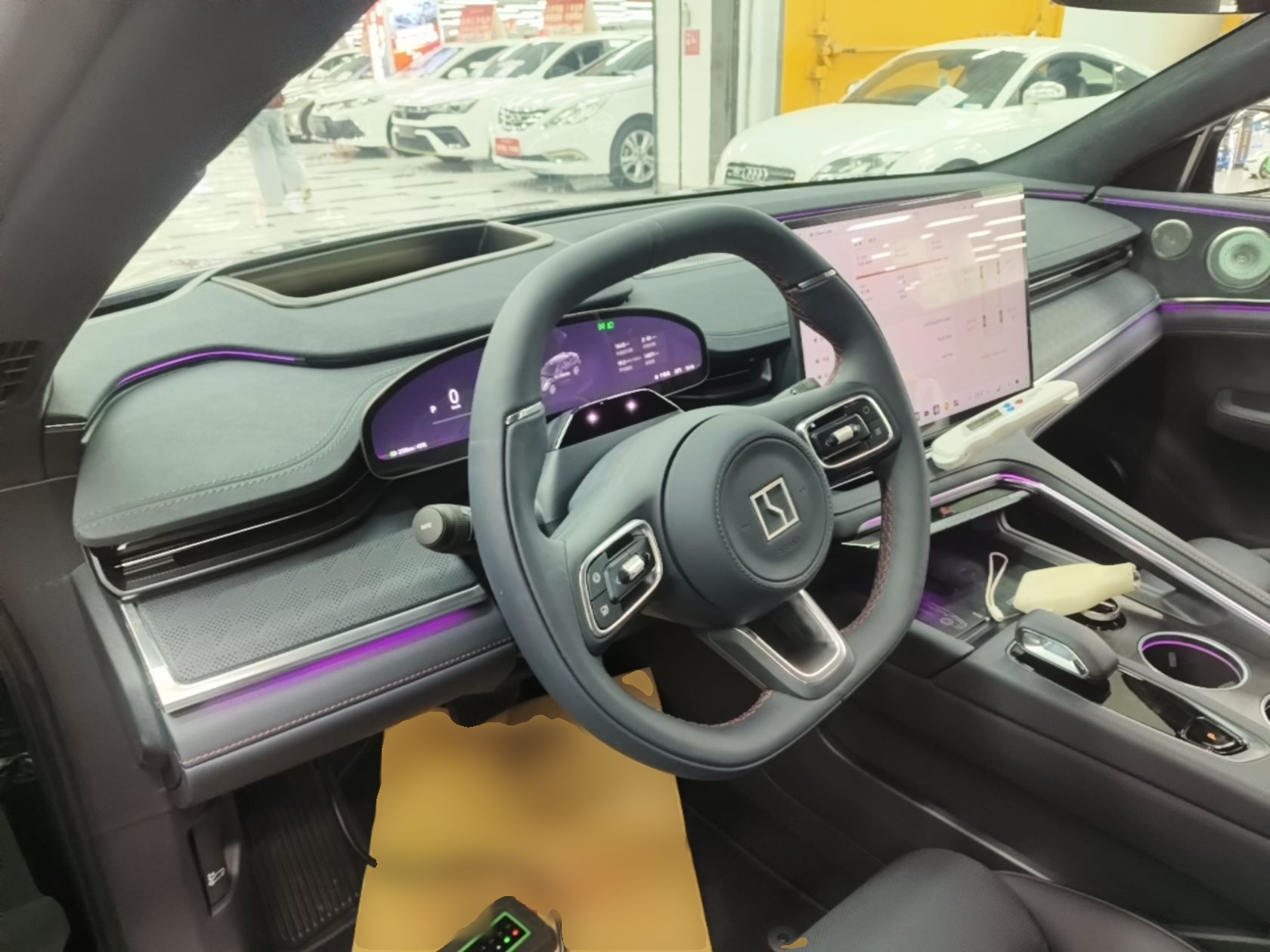 Zeekr 001 2026 95° All-Wheel-Drive Max Edition — снимка 12