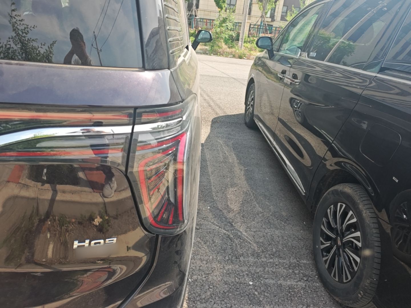 Hongqi HQ9 PHEV 2024 2.0T Four-Wheel Drive Business Edition — снимка 9