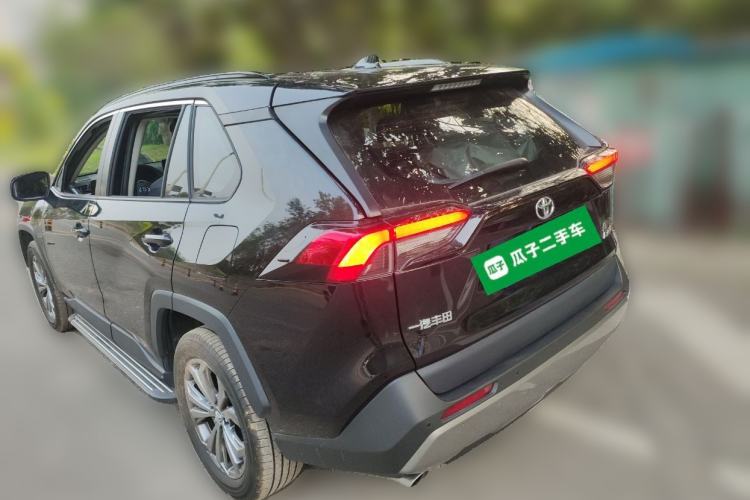 Used Toyota RAV4 2023 2.0L CVT Two-Wheel Drive Fashion Plus Edition