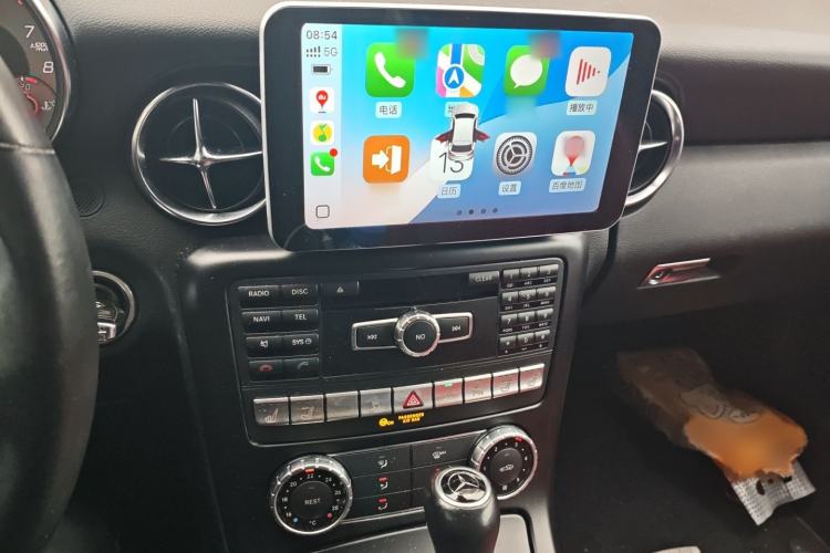 Used Mercedes-Benz SLK-Class 2011 SLK 200 Fashion Model
