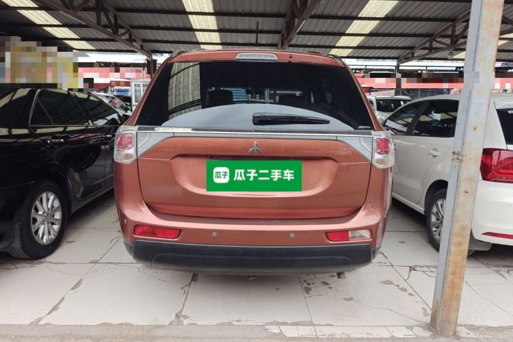 Used Mitsubishi Outlander 2013 2.4L 4x4 Luxury Navigation Edition 5 Seats