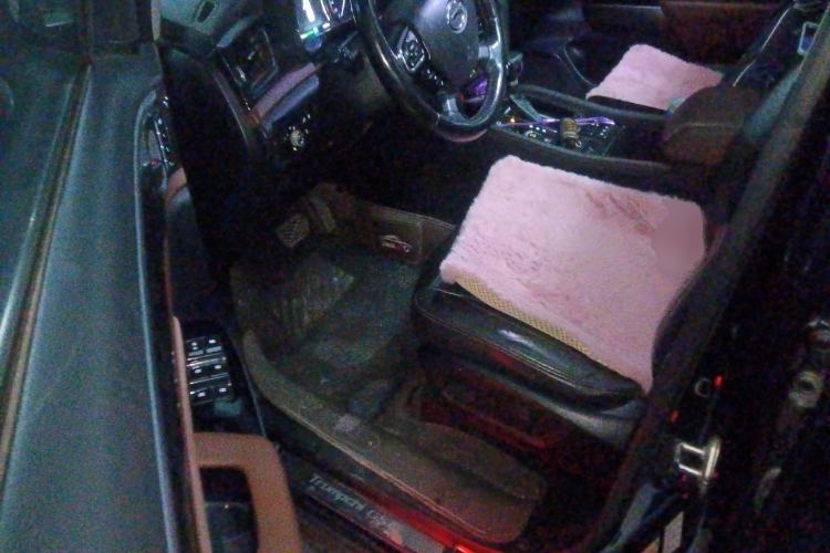 Used GAC Trumpchi GS8 2017 320T Two-Wheel Drive Luxury Smart Connectivity Version (7 Seats) Driver Seat