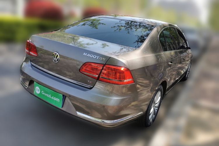 Used Volkswagen Magotan 2012 Revised 1.8TSI Luxury Version
