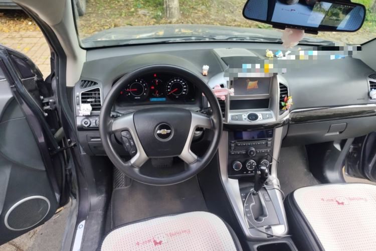 Used Chevrolet Captiva 2014 2.4L Two-Wheel Drive Urban Version 7 Seats Steering Wheel
