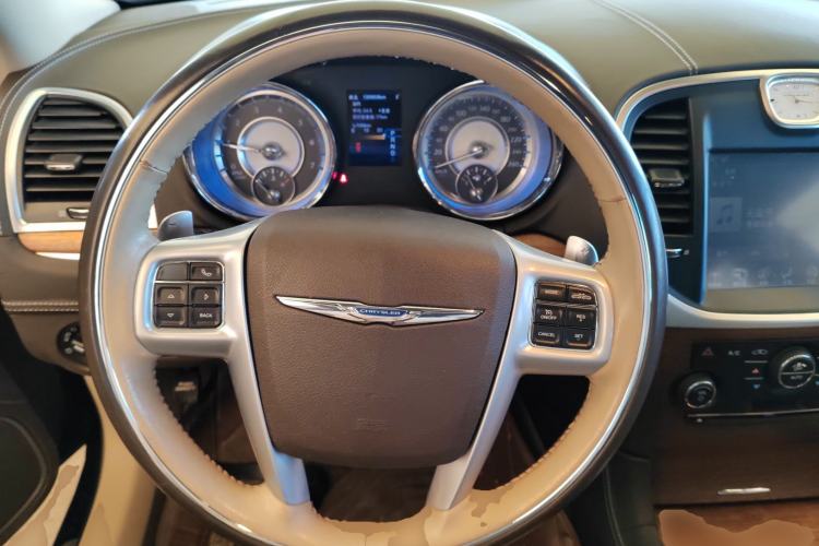 Used Chrysler 300C 2014 3.0L Excellence Edition
