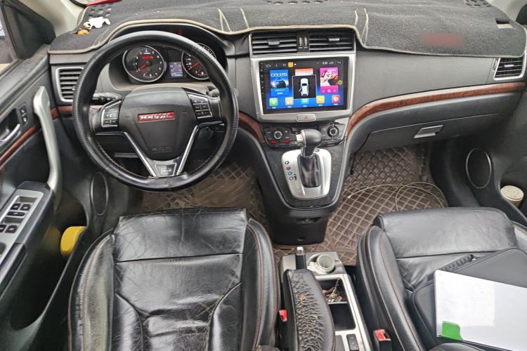 Used Haval H6 2014 Sports Edition 2.4L Automatic Prestige Model Center Console