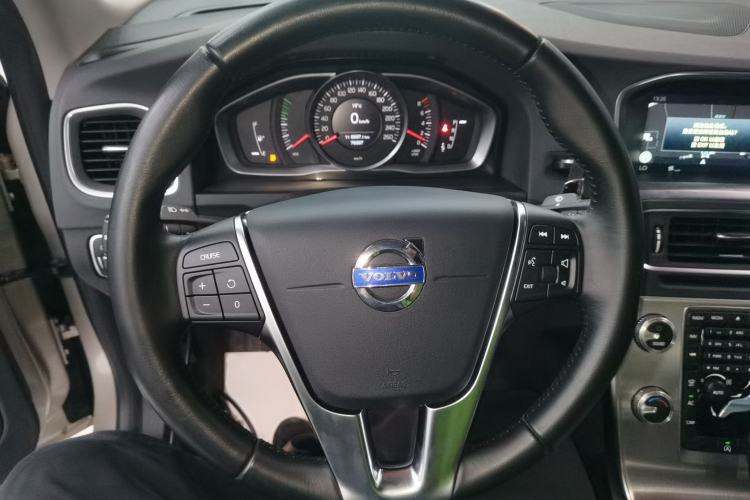 Used Volvo S60 2017 S60L T3 Smart Upgrade Edition Steering Wheel