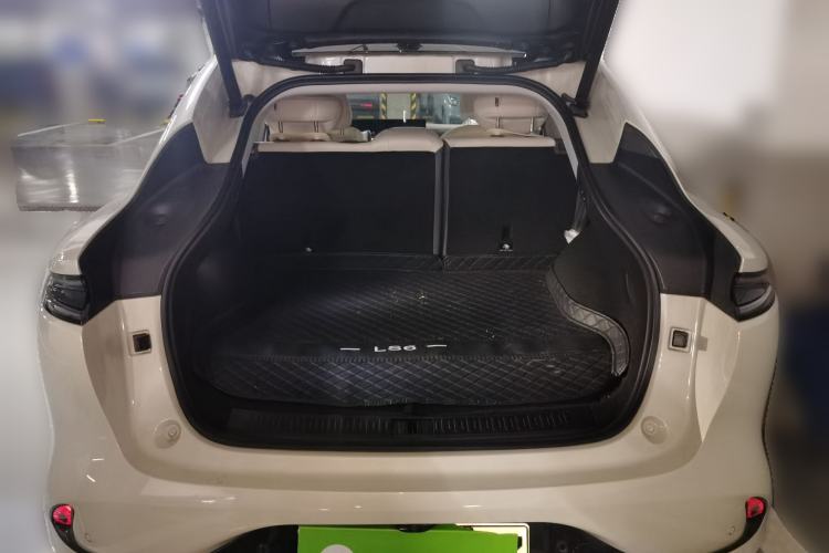 Used IM LS6 2025 Lingxi Intelligent Driving Edition Trunk