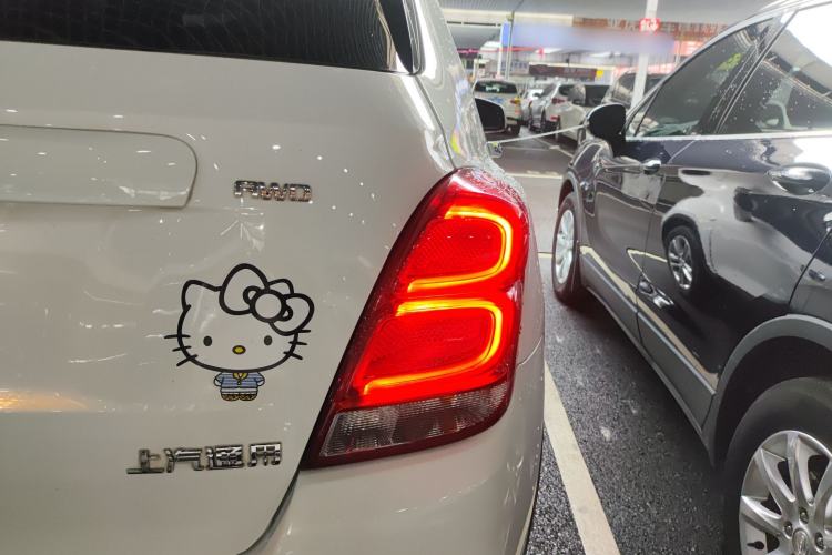 Used Chevrolet Trax 2017 1.4T Automatic All-Wheel-Drive Flagship Model Right Rear Taillight