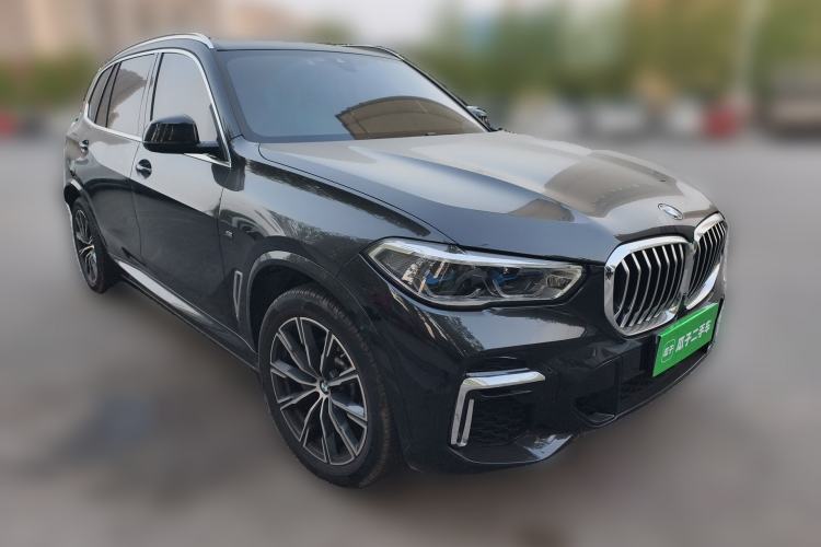 Used BMW X5 2022 Restyled xDrive 30Li Luxury Version M Sport Package Front Right 45 Deg