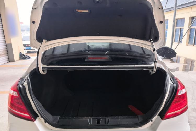 Used Geely Auto Emgrand 2015 Sedan 1.5L CVT Upward Version