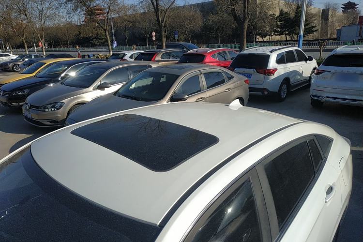 Used Dongfeng Aeolus Yixuan 2020 230T Automatic Dazzle Track Edition