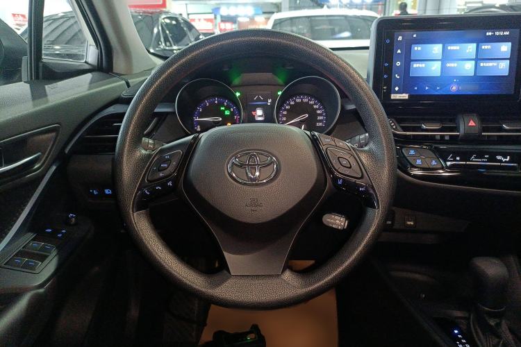 Used Toyota IZOA 2021 2.0L Enjoy Edition