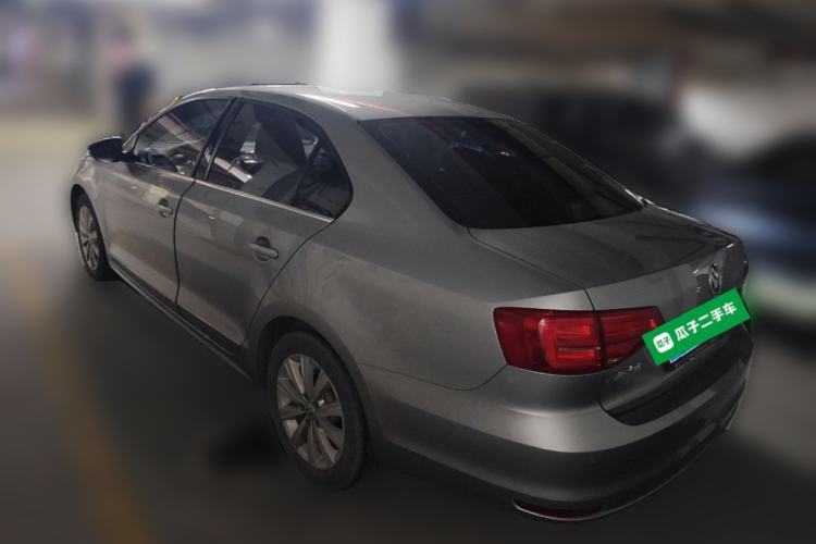 Used Volkswagen Sagitar 2015 1.6L Automatic Fashion Model
